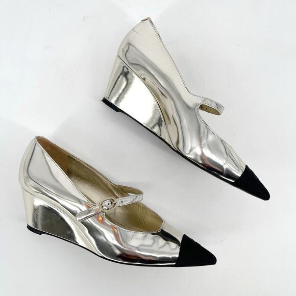 Chanel Laminated Metallic Calfskin Grosgrain Cap Toe CC Pointed Toe Wedge EU 37 - Picture 4 of 15
